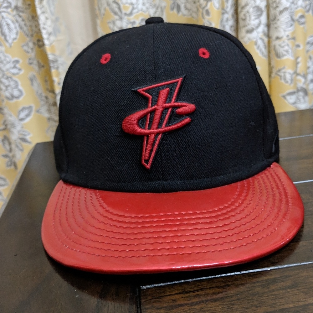 Nike Air Foamposite Cap Snapback Metallic Red
